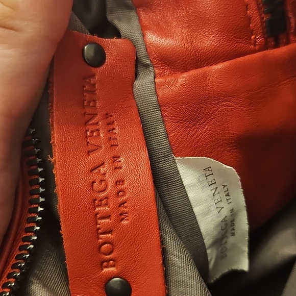 Bottega Veneta Red Crossbody Leather Bag With Original Dustbag - Picture 7 of 13